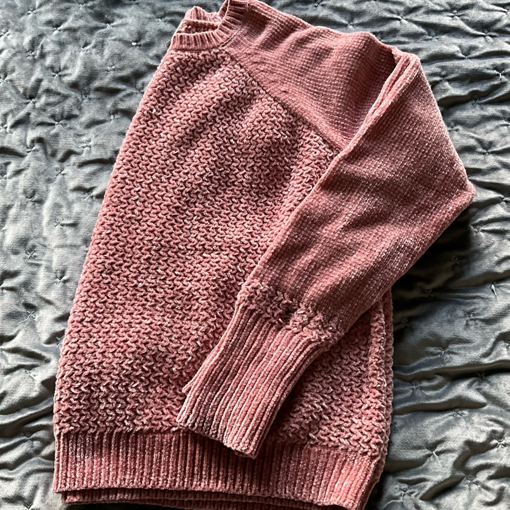 Women's Pink Sweater